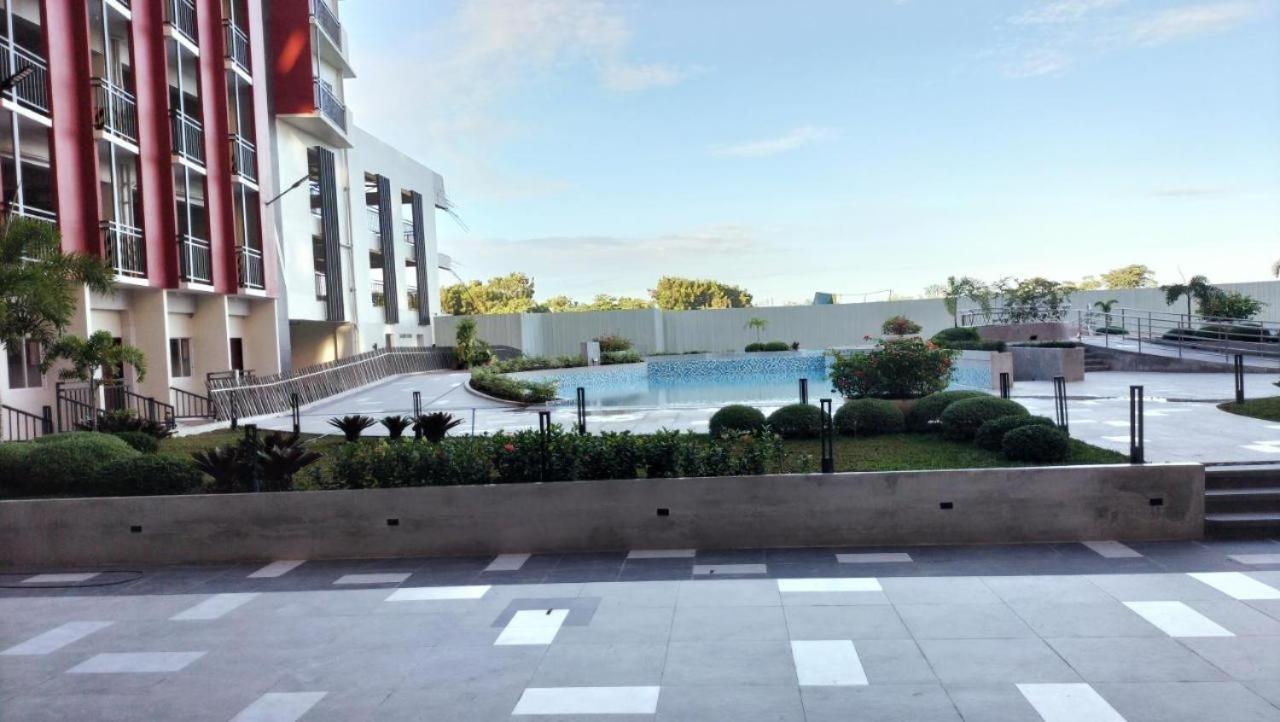 2 Bedroom Family Suite with Balcony - B&B Lapu-Lapu City
