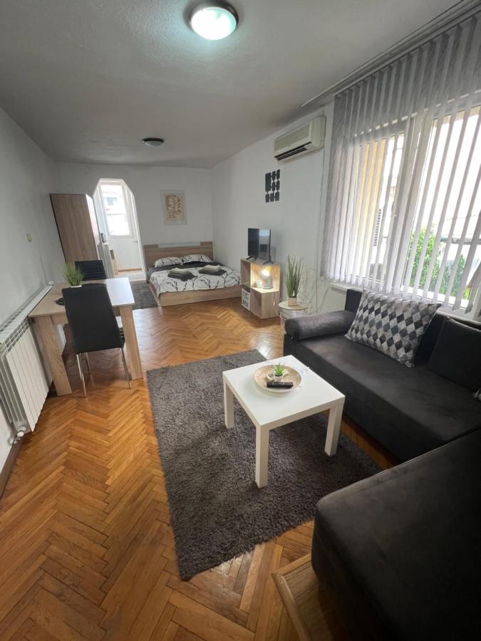 Студио Рози апартамент - Bed and Breakfast Sandanski