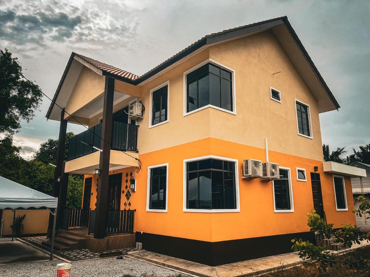 Flora Rozel Homestay - Bed and Breakfast Kuala Terengganu