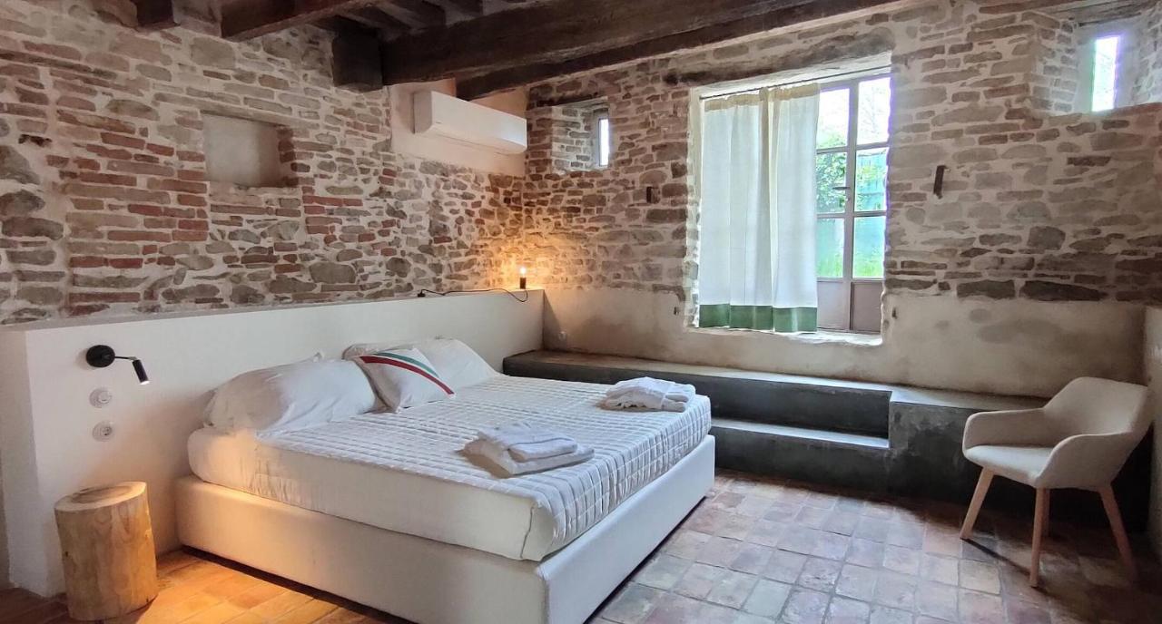 Seven-Bedroom House
