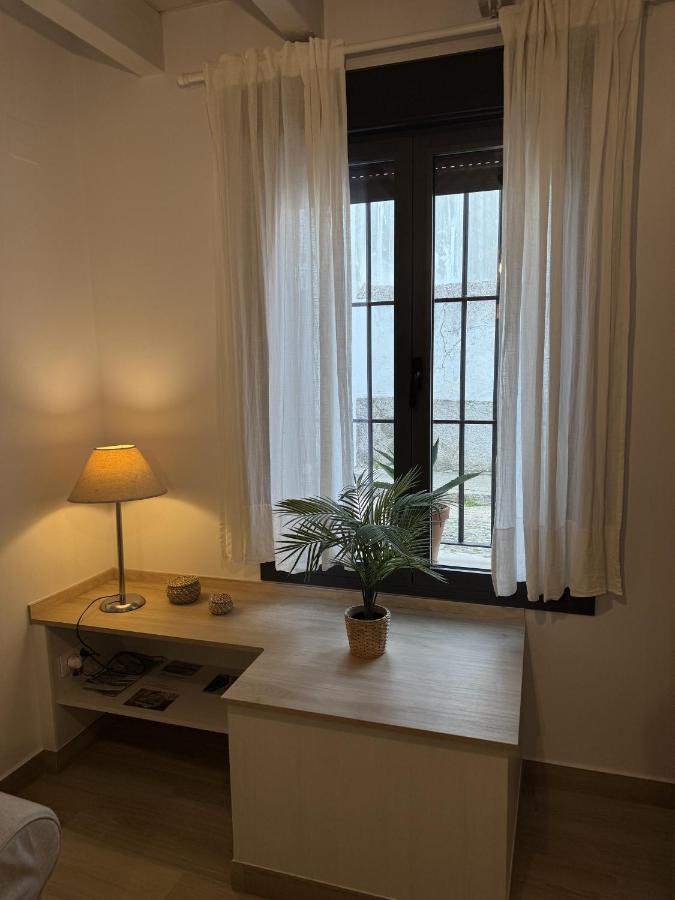 Apartment with Mountain View