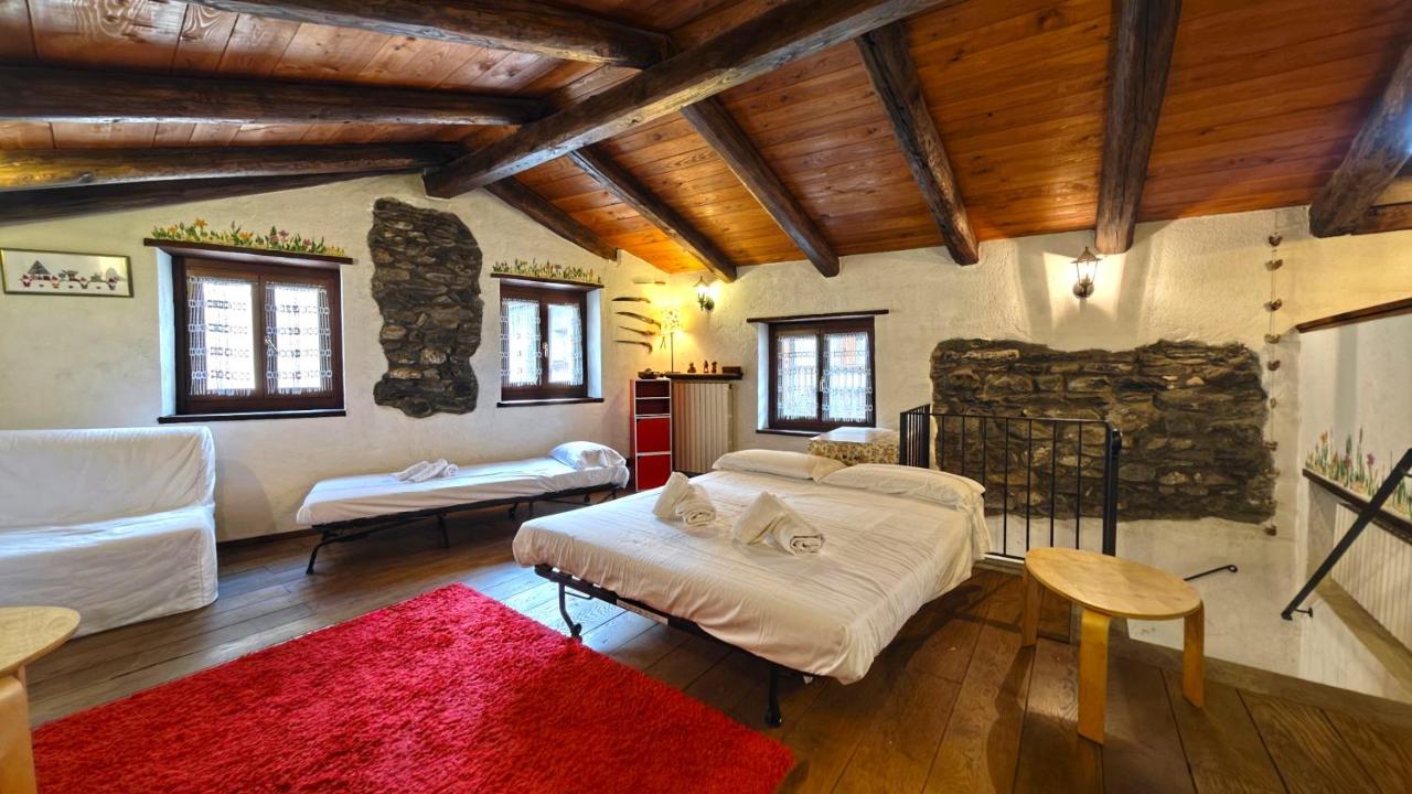 Hostdomus - La Casa dello Gnomo - B&B Bousson