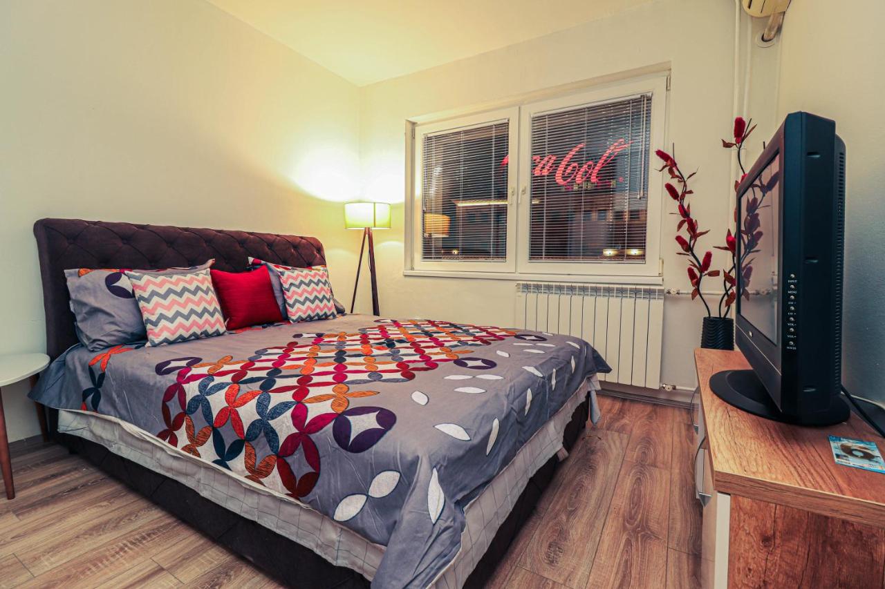 Fantazy Apartment Main Square - B&B Skopje