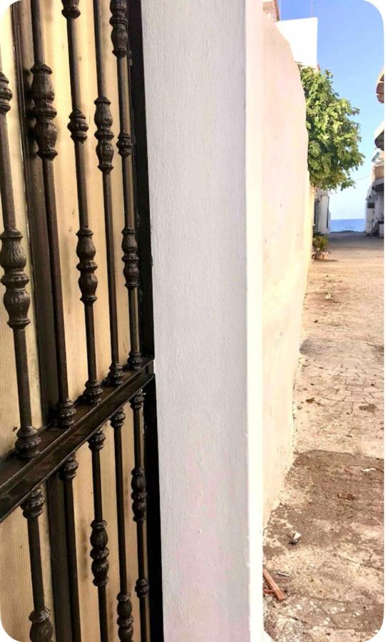 منزل أرضي حوالي 30متر من البحر - B&B Oued Laou