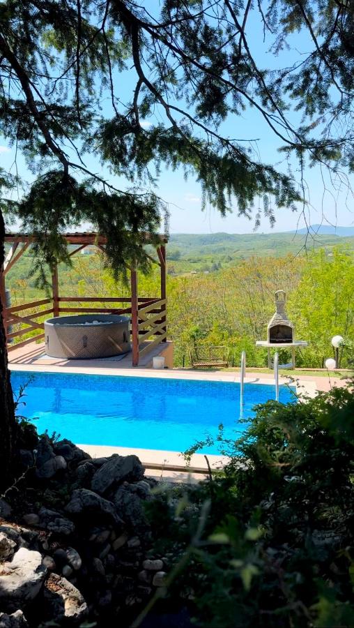 Kuca na dan sa bazenom Hedonist place - B&B
