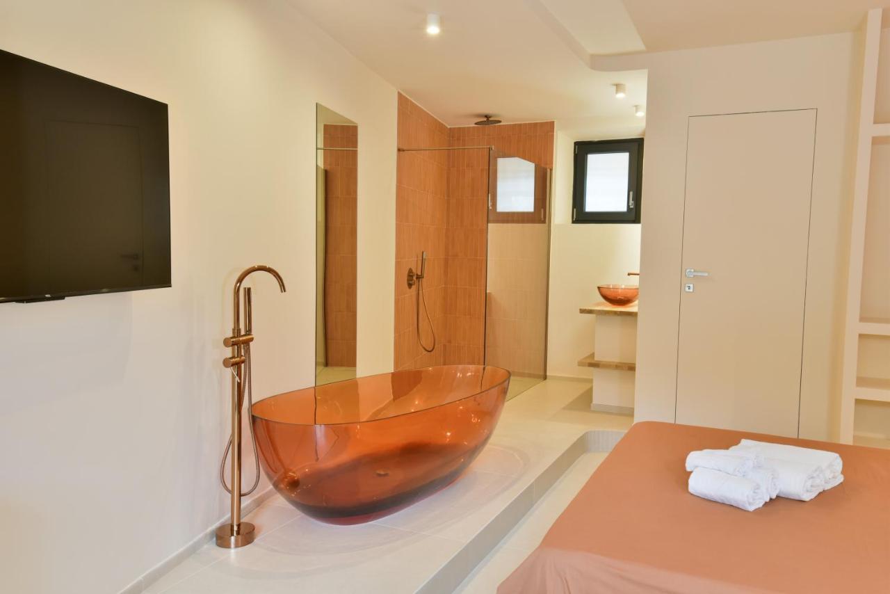 Deluxe Double Room with Bath