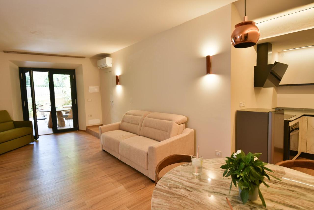 Deluxe One-Bedroom Apartment with Garden View