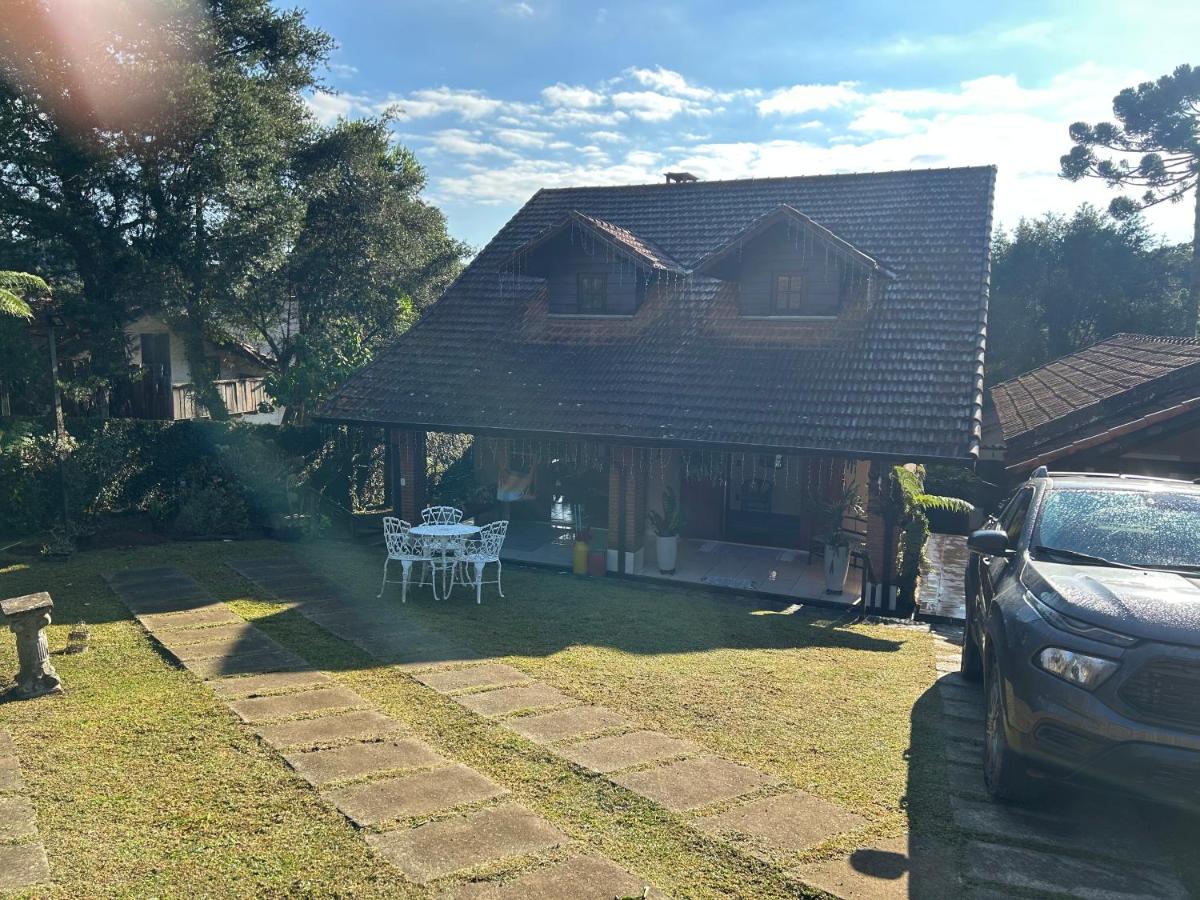 Casa para 10 pessoas cantinho do canarinho - B&B