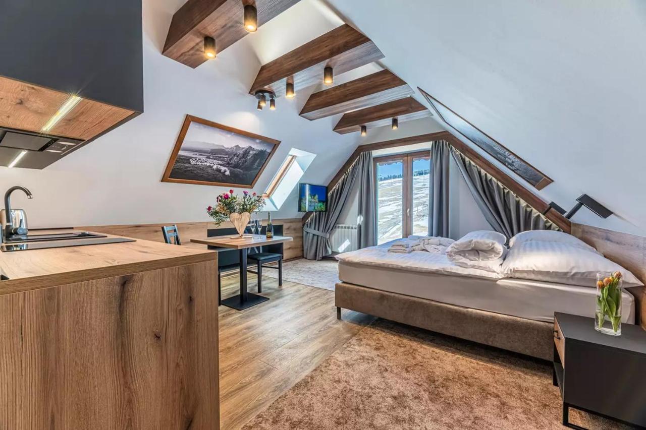 One-Bedroom Apartment with Balcony and Wellness