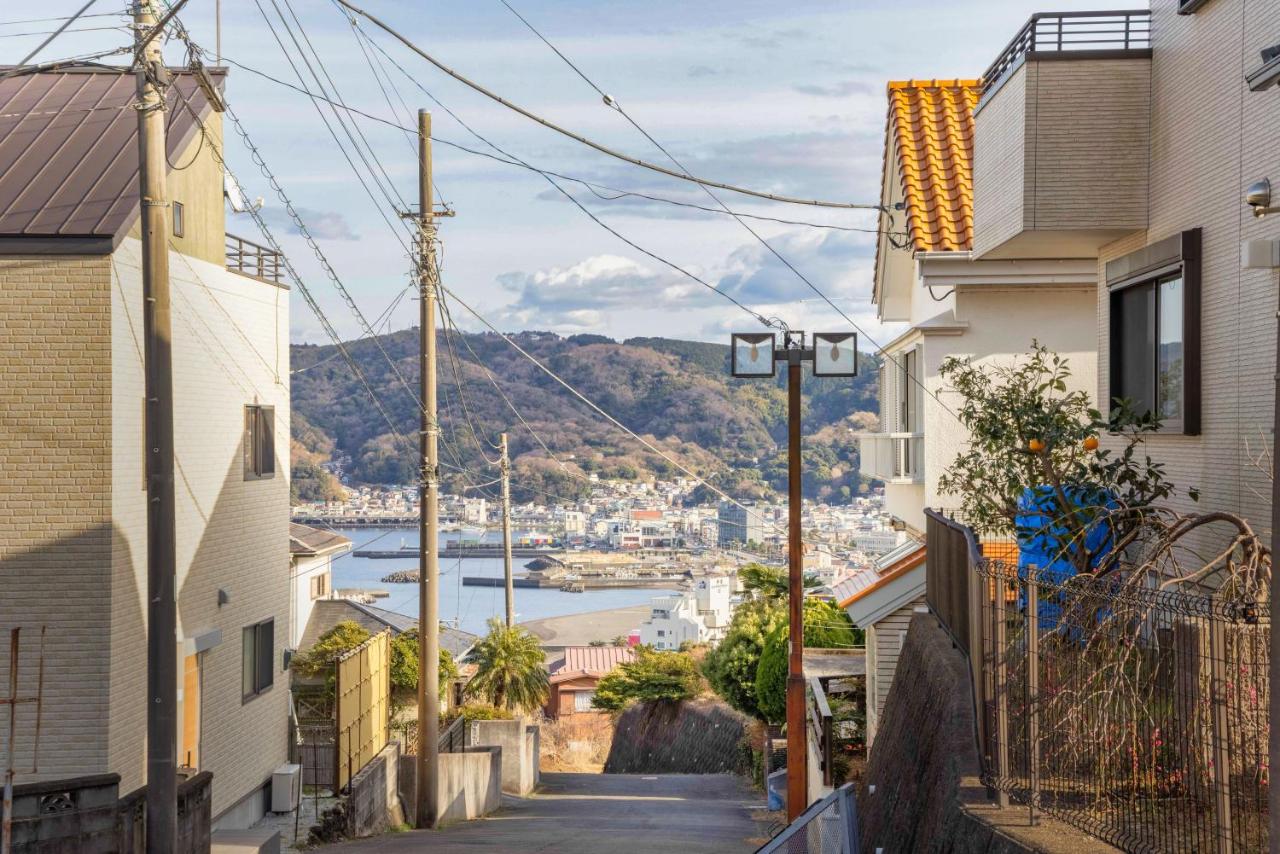Ito Orange Beach Villa - Ocean View & Private Onsen - B&B Itō