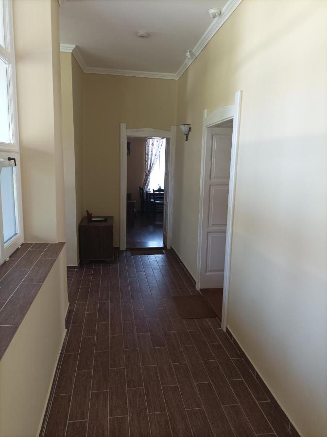 Thermália Vendégházak - Tulipán Apartman - B&B Kaba