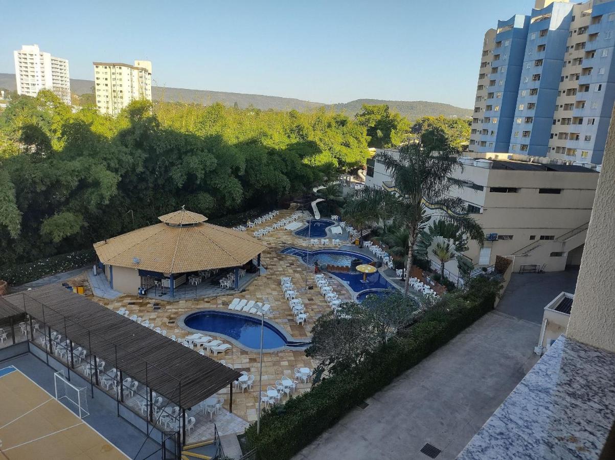 Suítes Golden Dolphin Roberto Imóveis - Ferienwohnung Caldas Novas