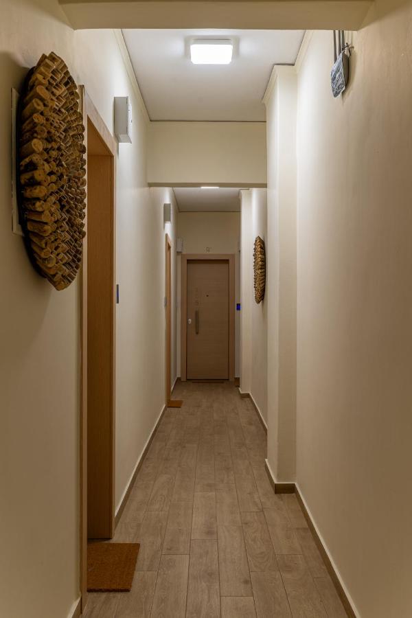 Phalerus Suites - Bed and Breakfast