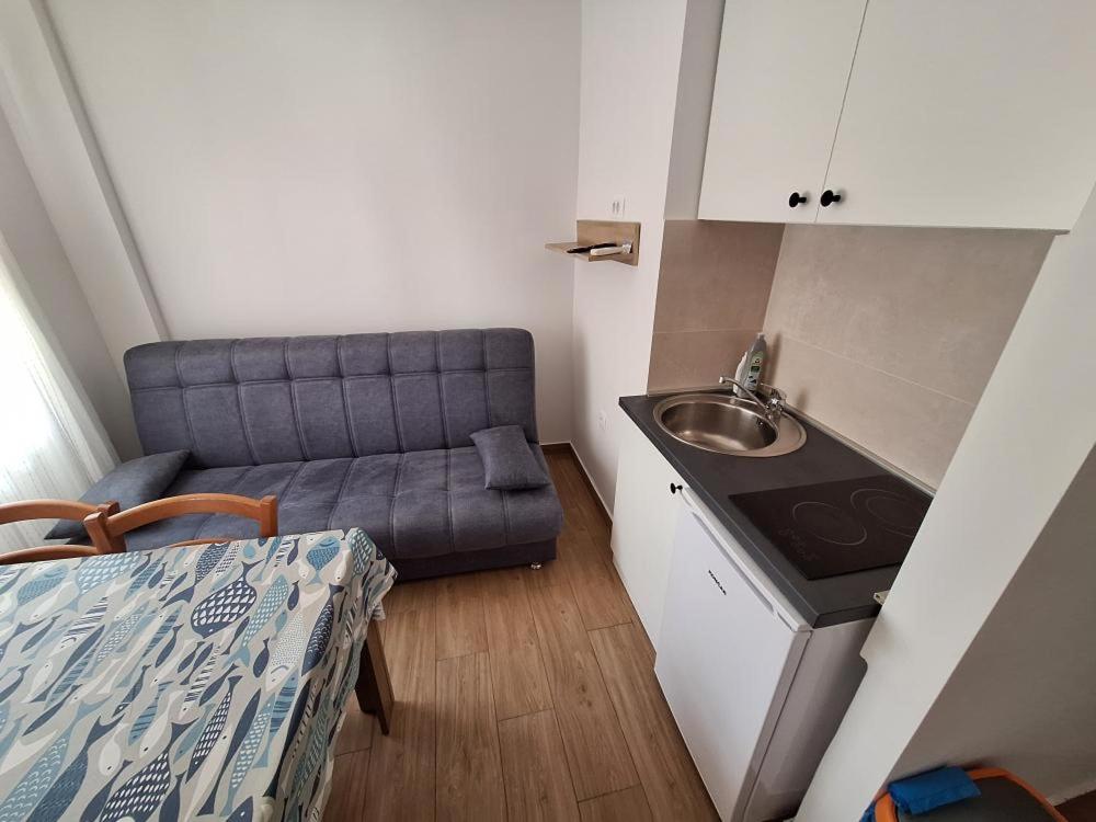One-Bedroom Apartment with Sea View
