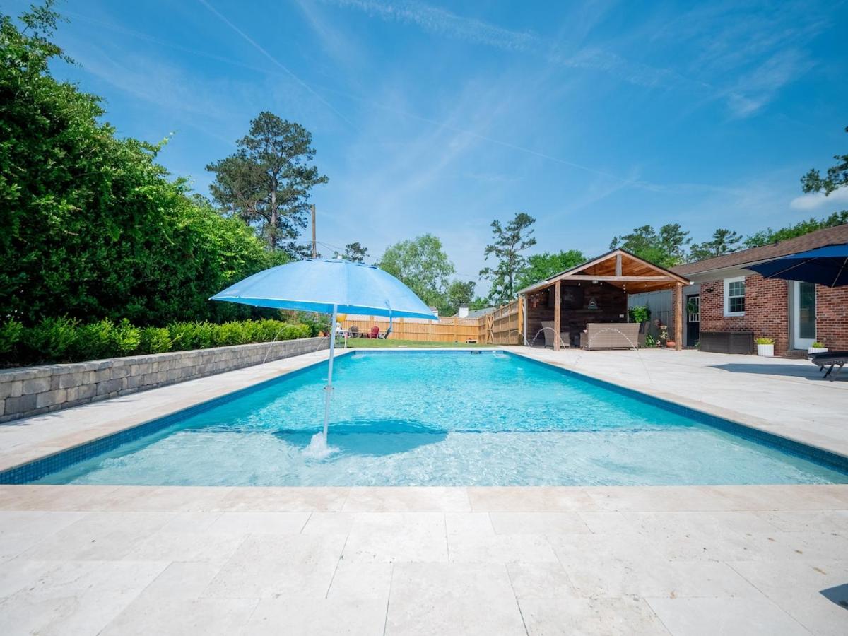 Luxury At Meadowbrook, Pool Home, Fire Pit, Fort - B&B
