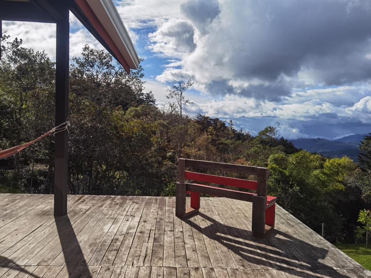 Casa Roble Cabaña romántica en la montaña de Costa Rica - Chambres d'hôtes San Cristóbal Sur