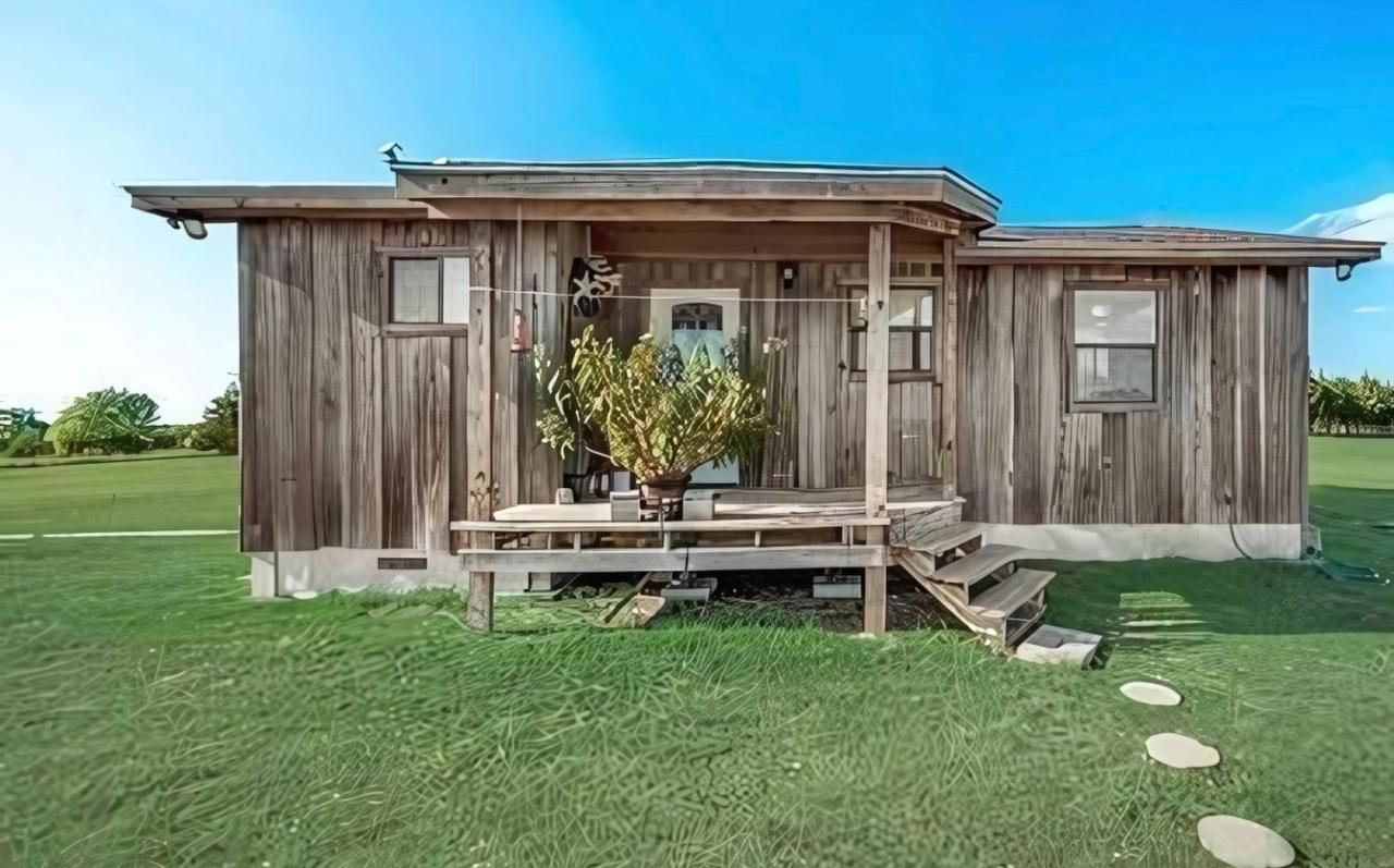 Hidden 8 Acre Get Away Private Fishing Pond - B&B