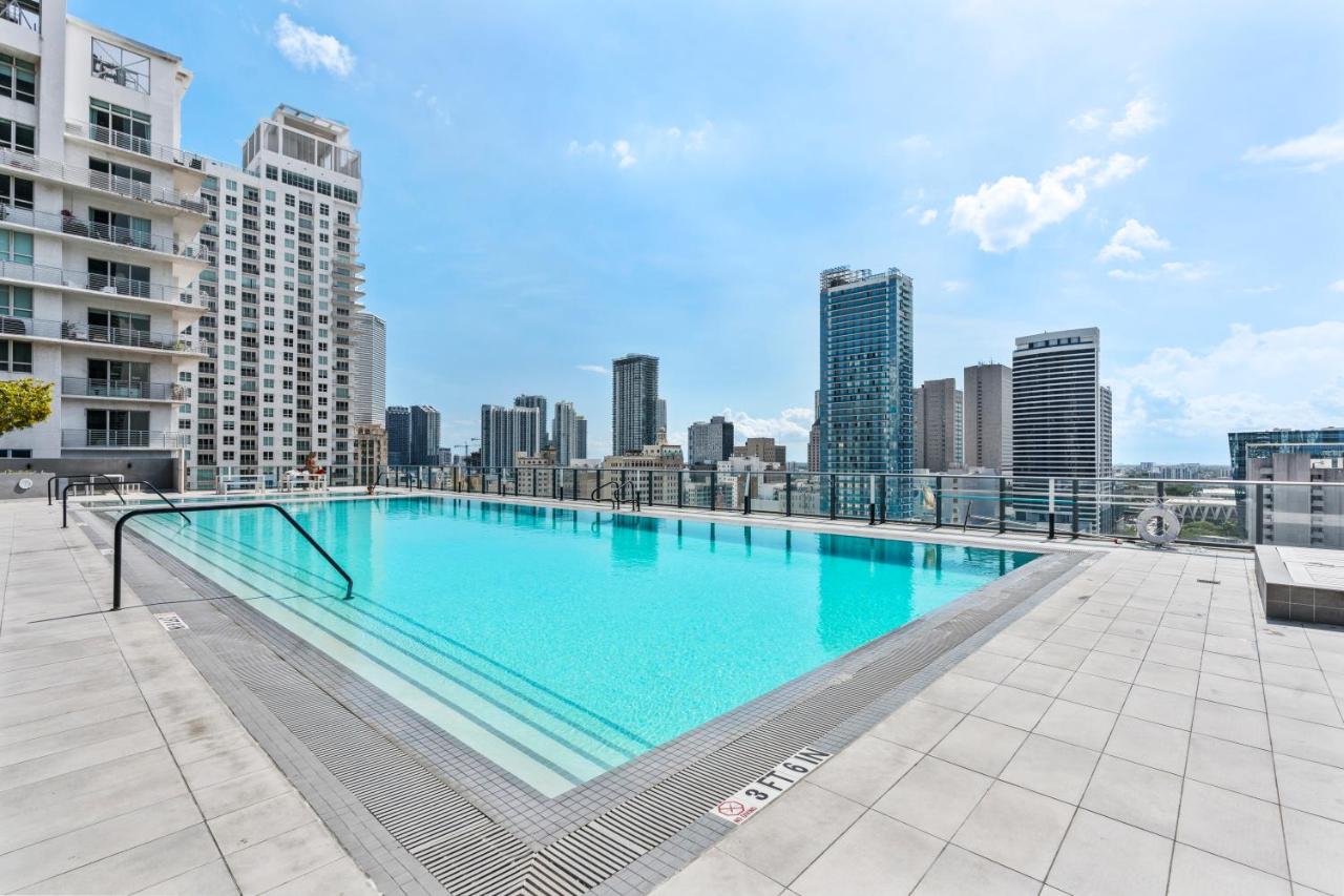 Penthouse Infinity heated pool and jacuzzi - Bed and Breakfast Miami