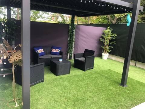 Spa privé et piscine chauffée à 8 km de Toulouse - Ferienwohnung