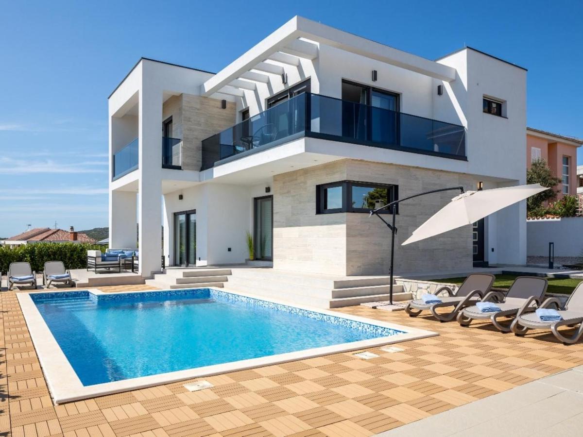 The Esterházy Villa at Balaton - Bed and Breakfast