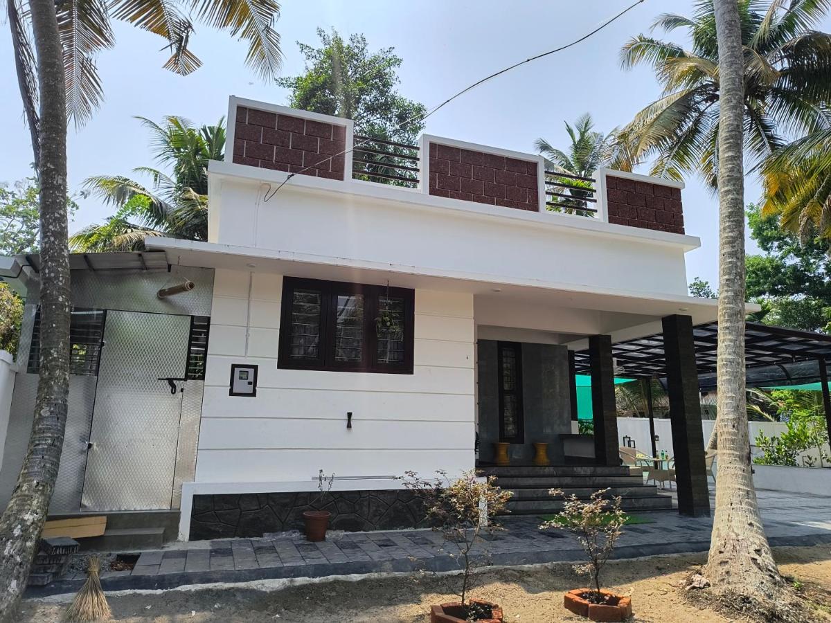The Serene Retreat - B&B Eramalloor