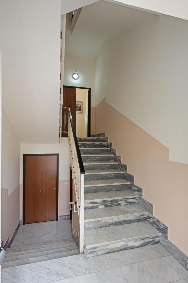 Lux Suite - Costiera Amalfitana, Pompei & Swimming Pool a 5 minuti - B&B Sant'Antonio Abate