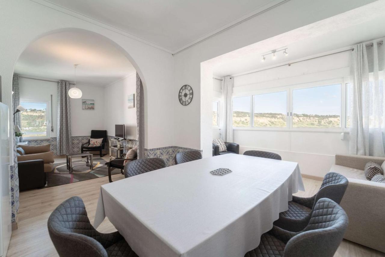 2BR Apartment near Costa da Caparica Beach | By Airnest - Chambres d’hôtes Costa da Caparica