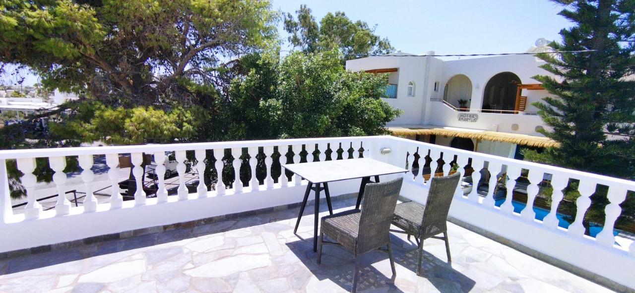 Perissa Art Villa - Kitchen & Washing Machine Included - B&B Perissa