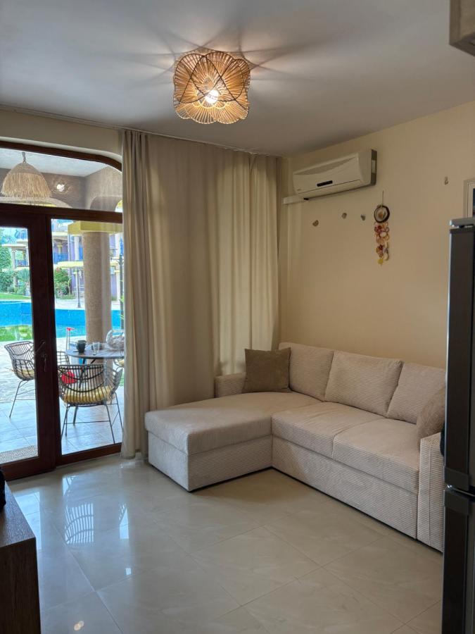 Къмпинг градина луксозен апартамент - B&B Chernomorets