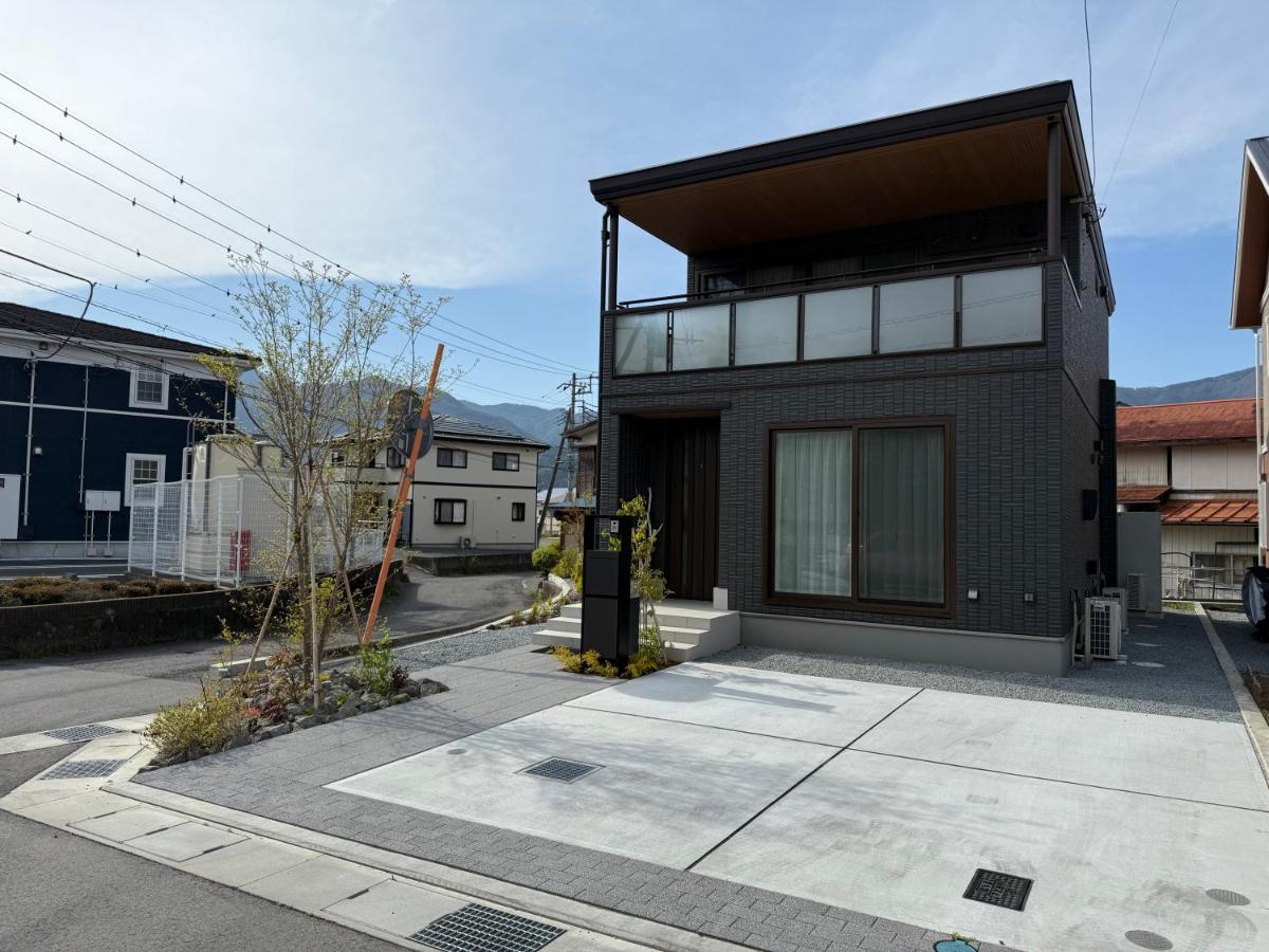 Pets OK Stunning view of Mt Fuji Near Kawaguchiko Beautiful new facilities ASTLAND - B&B