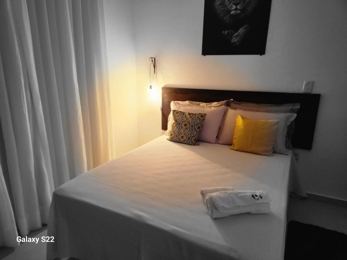 Studio 302 a 2,8 km da UFV, ar condicionado, vaga - Chambres d’hôtes Viçosa