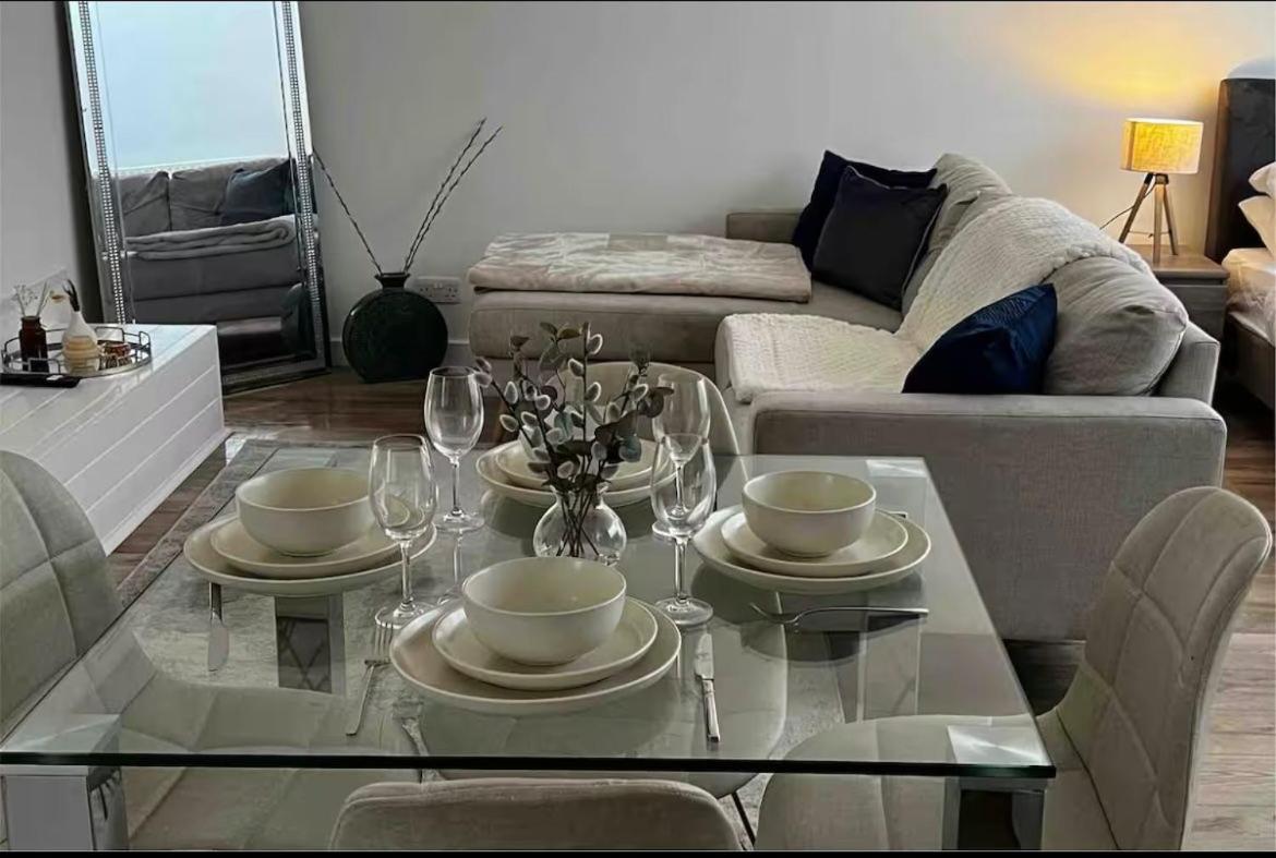 Modern studio in popular South Kensington location - B&B