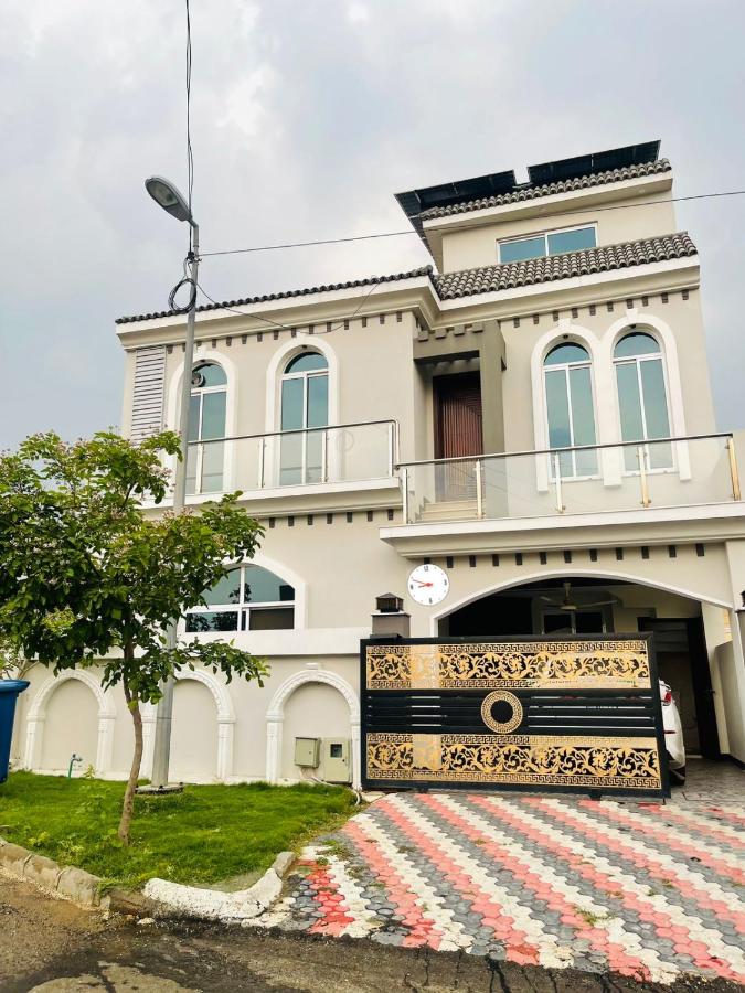 Comfort corner - B&B Rawalpindi
