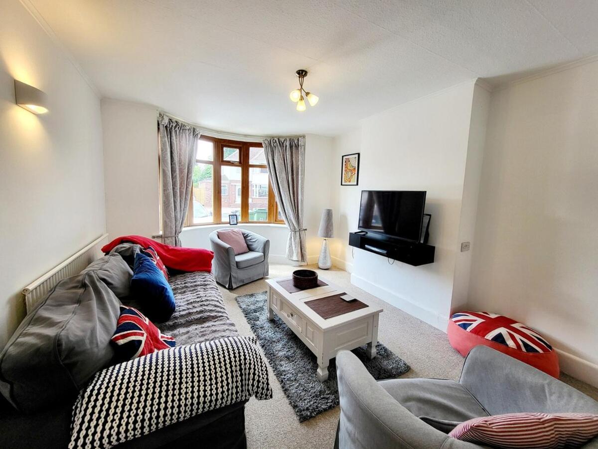 Family-Friendly Spacious 3BR, Near Uni & Town - B&B Worcester