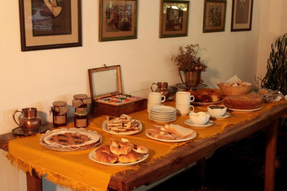 Hosteria El Colonial - B&B