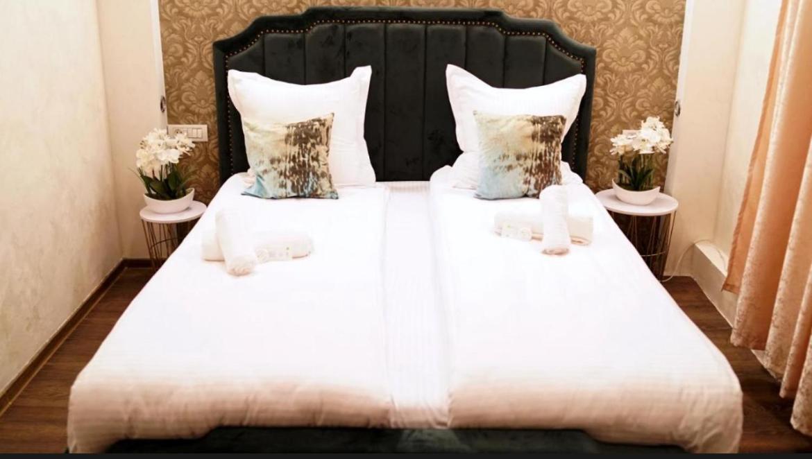 Deluxe Zimmer (2 Erwachsene & 1 Kind)