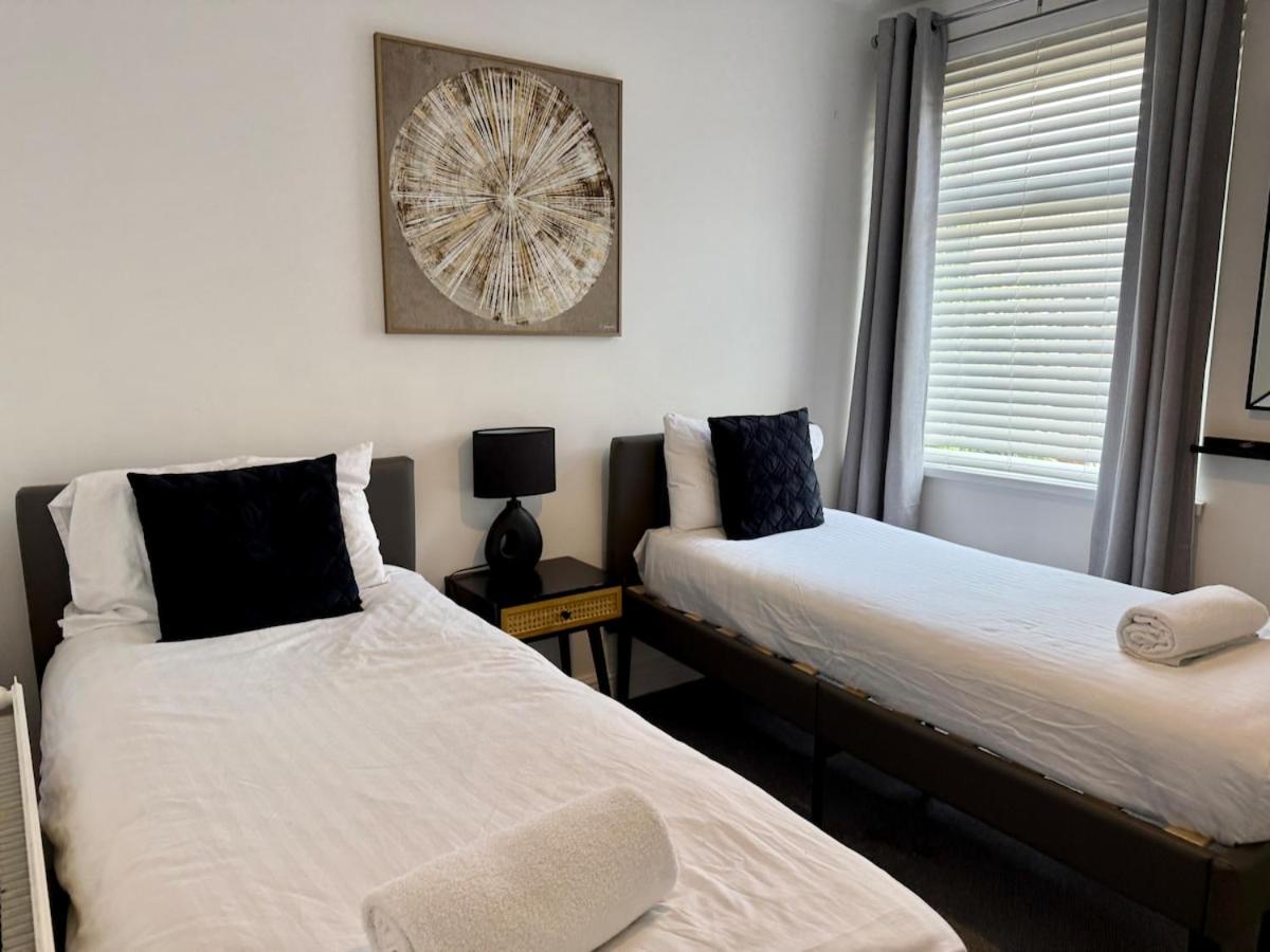 City Centre Embankment Apartments Superb Location - B&B