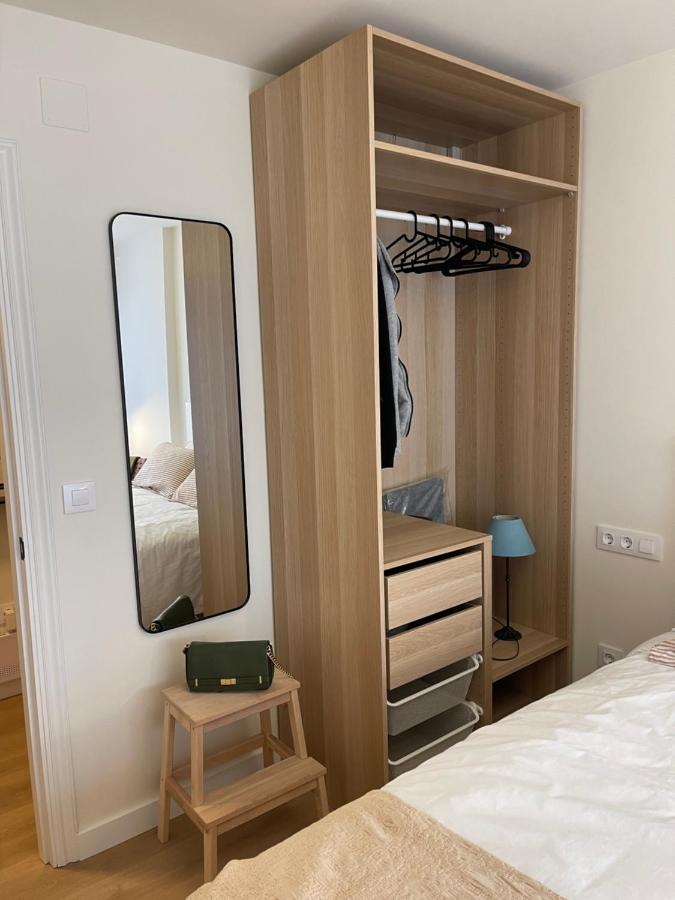 Apartamento R14 en Miño con 2 dormitorios, salón-cocina, 1 baño y zona de lavandería, situado cerca de las playas - Chambres d'hôtes Miño