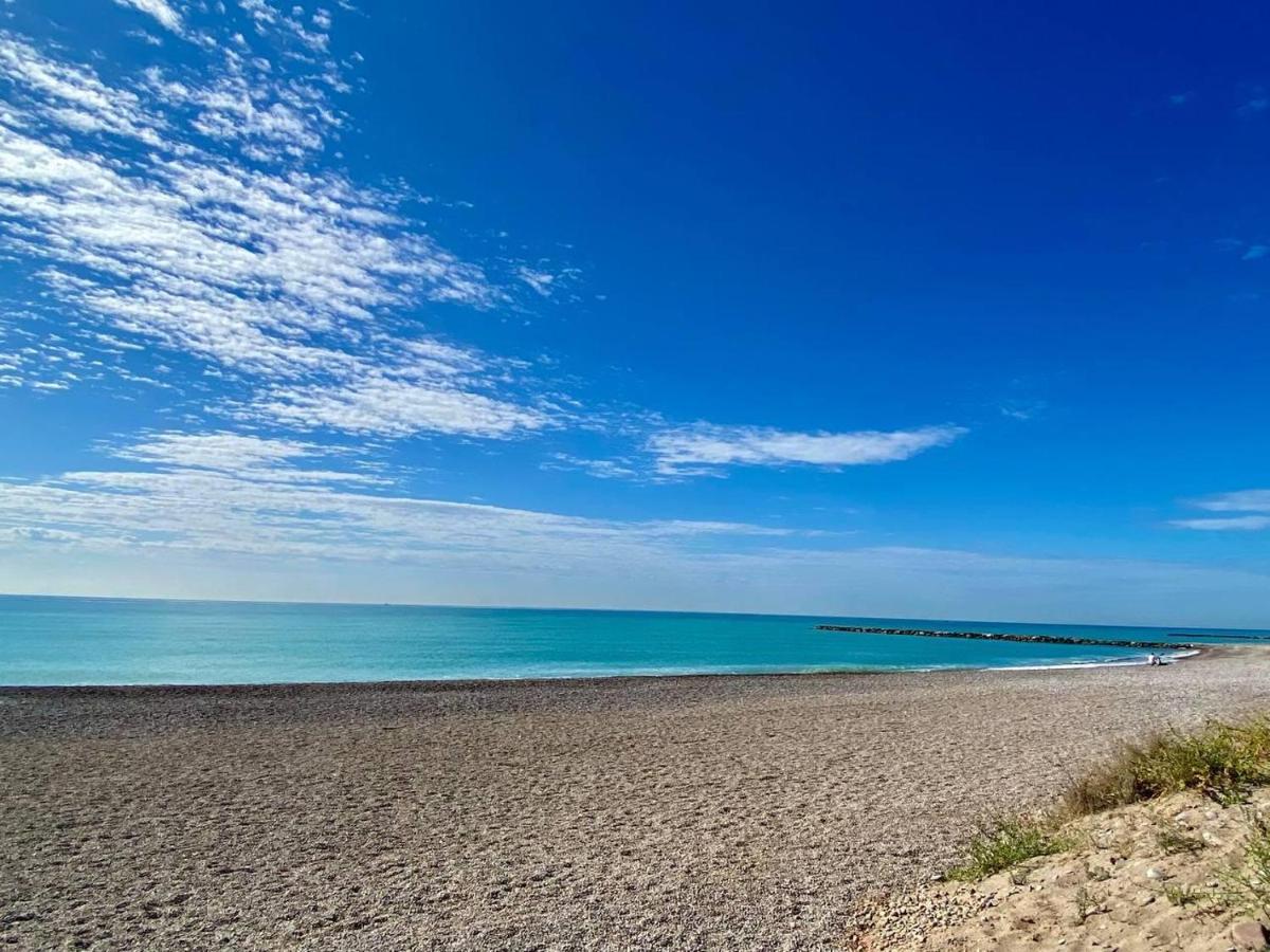 3 bedroom apartment with a terrace 50 steps from the Nules beach - B&B