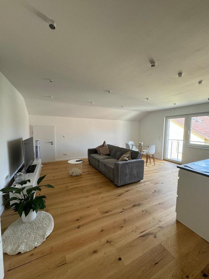 Moderne 2-Zimmer-Wohnung - B&B