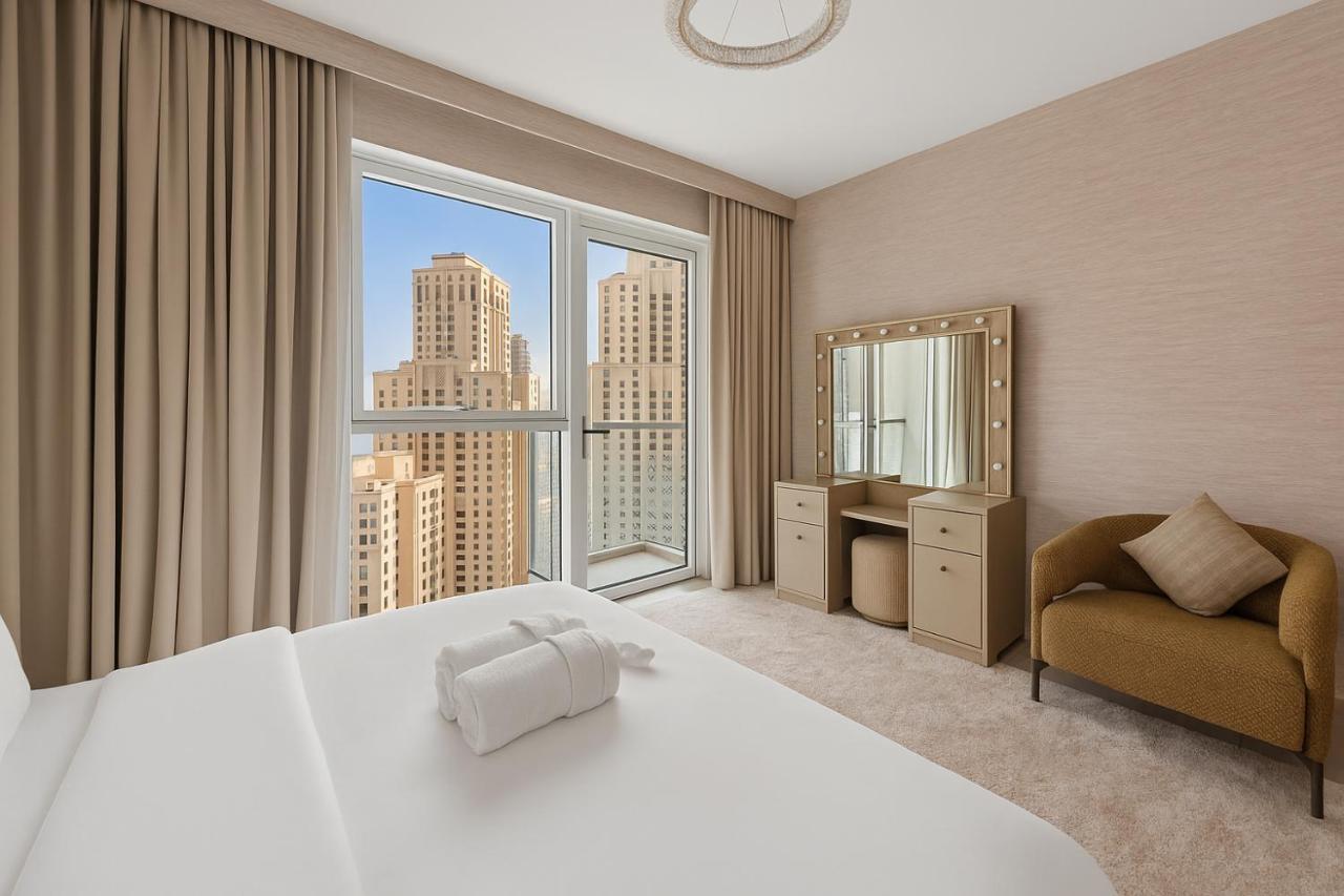 La Vie, JBR, Dubai - B&B