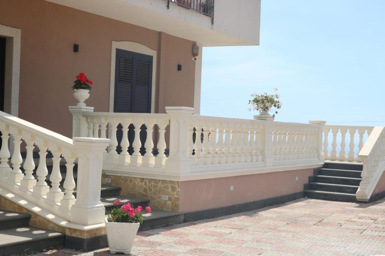 La Rosa dell'Etna - Apartments - B&B Santa Venerina