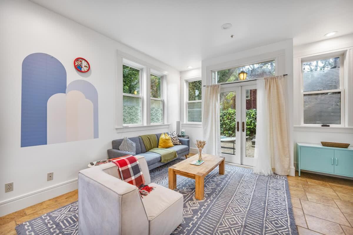 #Urban Elegance 3BR With Parking Near UC BART & Downtown - B&B Berkeley