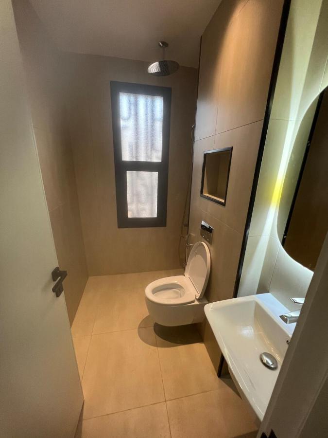 شقه vip النرجس ثلاث غرف وصاله وثلاث دورات مياه دخول ذاتي - B&B Riyad