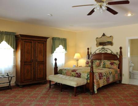 Luxury King Room with Spa Bath