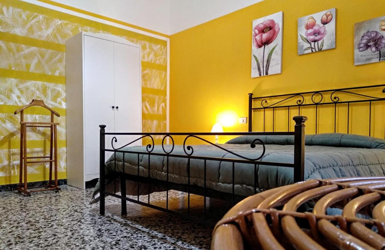 Guest House Tiria - Ferienwohnung Bosa
