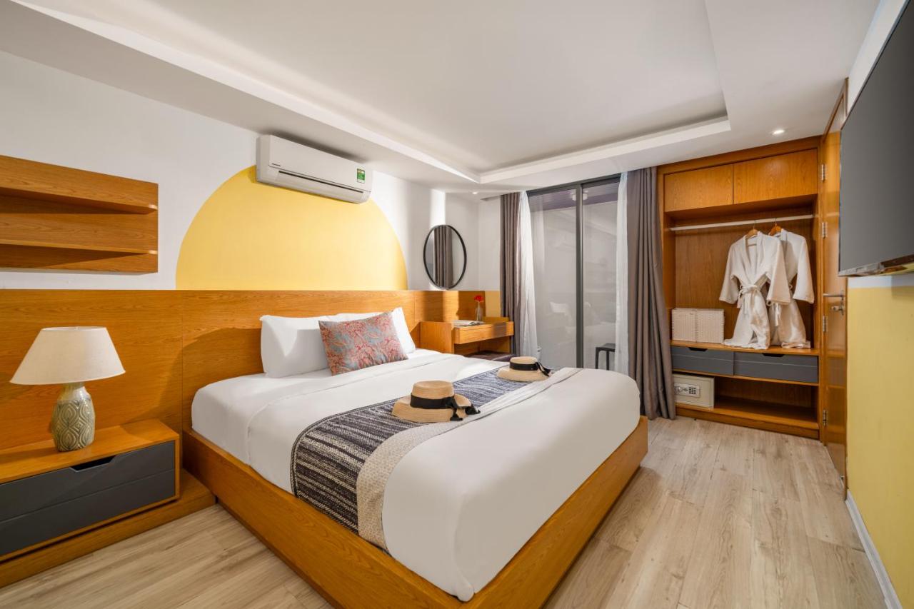 Appartement met 2 Slaapkamers en Uitzicht op het Zwembad