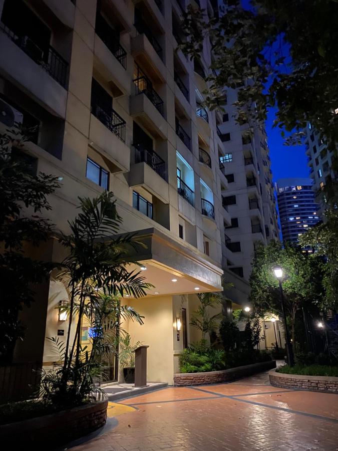 1BR Condominium in Forbestown BGC Near St Luke Fort Bonifacio - Chambres d’hôtes Manille