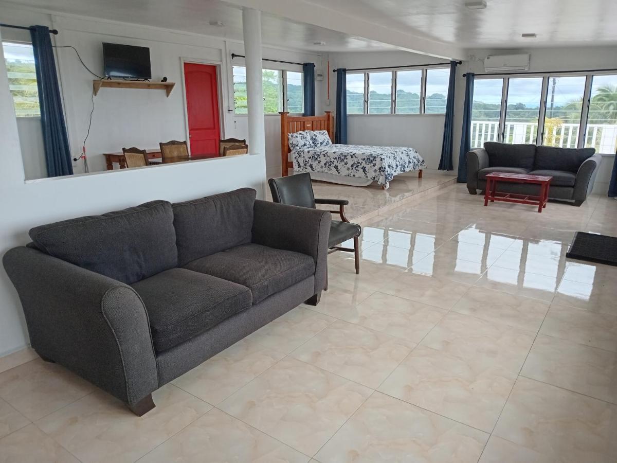 One-Bedroom Apartment with Ocean View