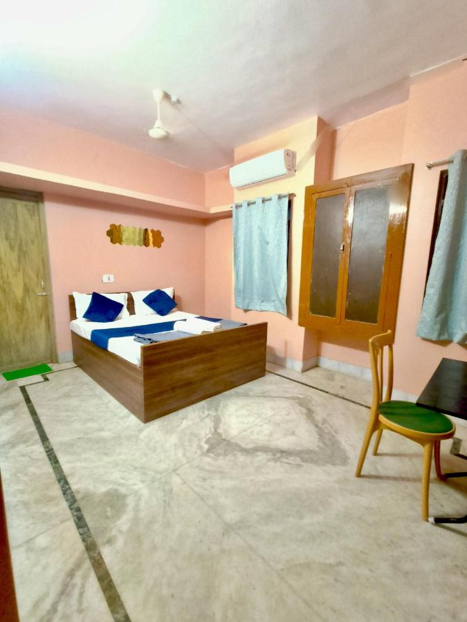 Ratna's Nest Homestay - Bed and Breakfast Puri